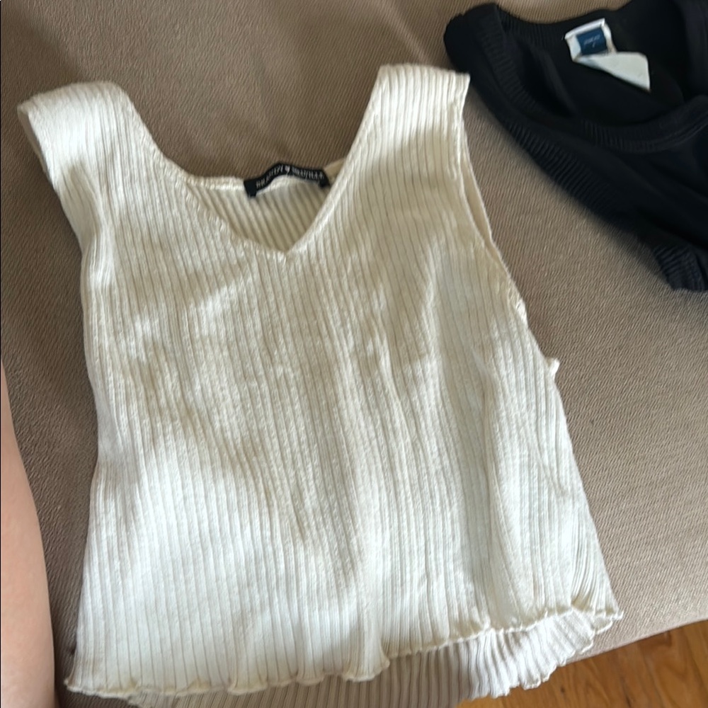 Brandy Women's Cream Sleeveless Top